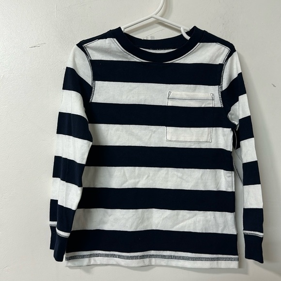 Old navy shirt - Picture 1 of 3